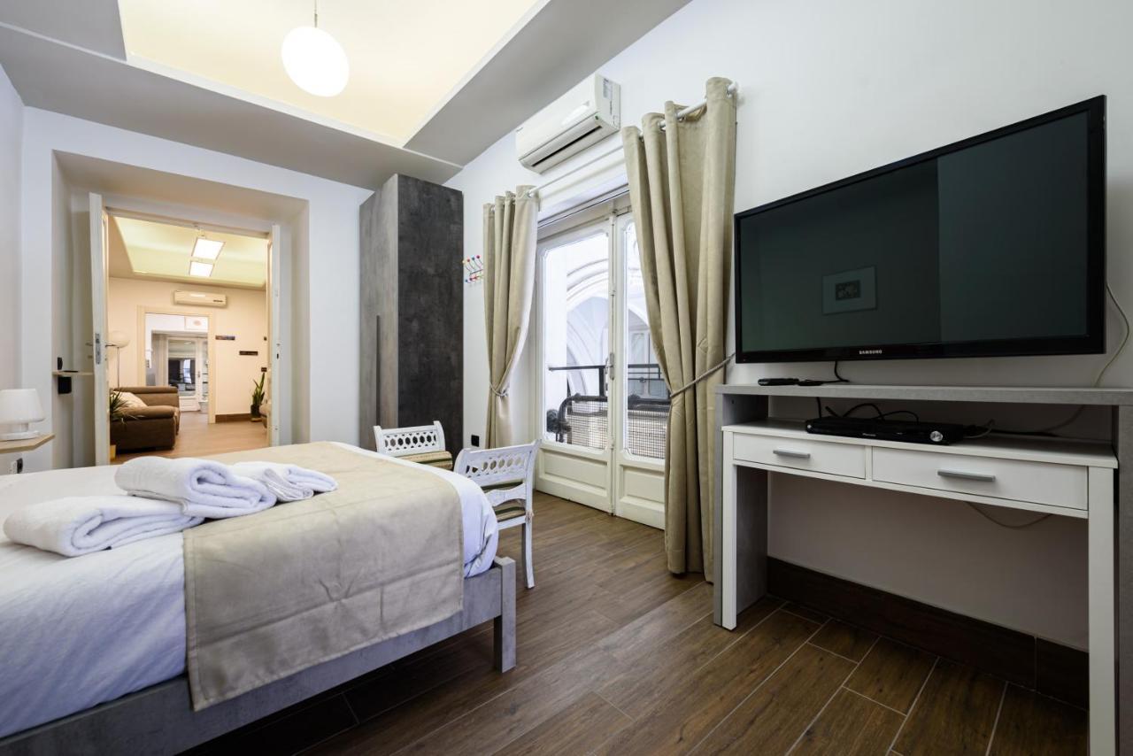 Piazza Nicola Amore 14 Naples Luaran gambar